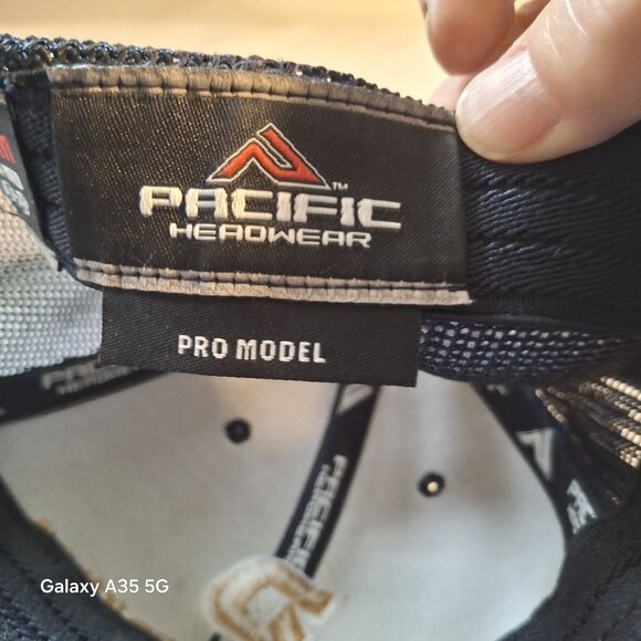 DeMarini Black & Gold Mesh Back Baseball Cap SM-MED - Picture 4 of 5